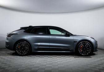 Подержанный автомобиль Zeekr 001 2023 года (4 фото)