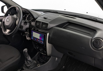 Подержанный автомобиль Nissan Terrano 2021 года (12 фото)