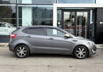 Подержанный автомобиль Kia Rio Hatchback 2013 года (4 фото)