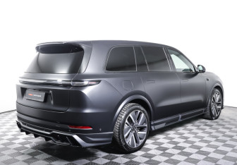 Подержанный автомобиль LiXiang L9 2023 года (5 фото)