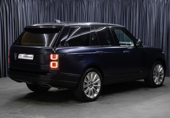Подержанный автомобиль Land Rover Range Rover 2018 года (6 фото)