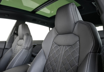 Новый Audi SQ8 2025 (31 фото)