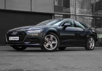 Подержанный автомобиль Audi A7 2019 года (10 фото)