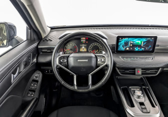Подержанный автомобиль Haval Jolion 2022 года (21 фото)