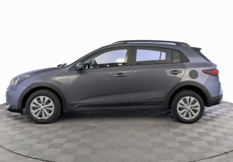 Подержанный автомобиль Kia Rio Hatchback 2021 года (8 фото)