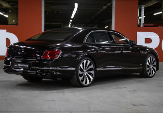 Новый Bentley Flying Spur 2023 (5 фото)
