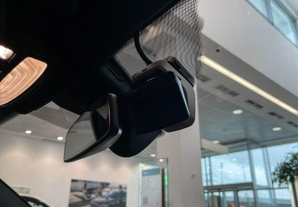 Подержанный автомобиль BMW M2 2023 года (12 фото)