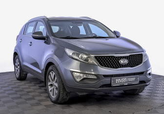 Подержанный автомобиль Kia Sportage 2015 года (3 фото)