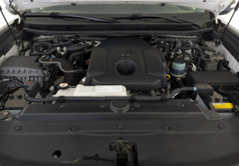 Подержанный автомобиль Toyota Land Cruiser Prado 2021 года (9 фото)