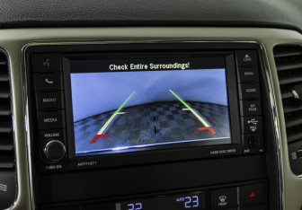 Подержанный автомобиль Jeep Grand Cherokee 2012 года (14 фото)