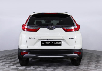Подержанный автомобиль Honda CR-V 2017 года (4 фото)