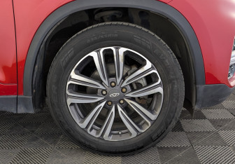 Подержанный автомобиль Chery Tiggo 8 2020 года (12 фото)