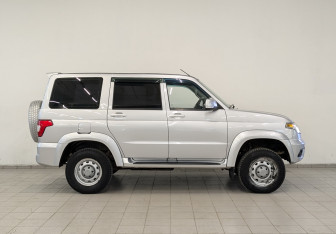 Подержанный автомобиль УАЗ Patriot 2021 года (4 фото)