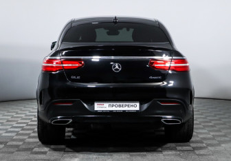 Подержанный автомобиль Mercedes-Benz GLE 2018 года (6 фото)