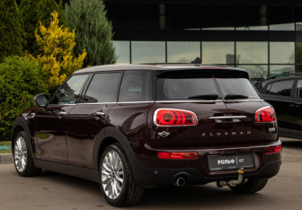 Подержанный автомобиль MINI Clubman Wagon 2017 года (5 фото)