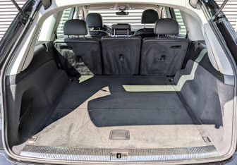 Подержанный автомобиль Audi Q7 2018 года (10 фото)