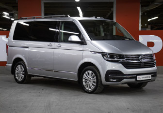 Подержанный автомобиль Volkswagen Caravelle 2021 года (3 фото)