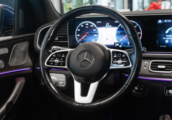 Подержанный автомобиль Mercedes-Benz GLE 2019 года (14 фото)