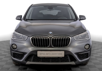 Подержанный автомобиль BMW X1 2017 года (2 фото)