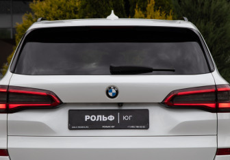 Подержанный автомобиль BMW X5 2019 года (35 фото)