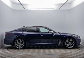 Подержанный автомобиль Kia Stinger 2019 года (4 фото)