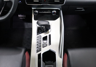 Подержанный автомобиль Geely Coolray 2023 года (19 фото)