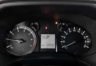 Подержанный автомобиль Toyota Land Cruiser Prado 2021 года (16 фото)