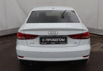 Подержанный автомобиль Audi A3 Sedan 2018 года (5 фото)