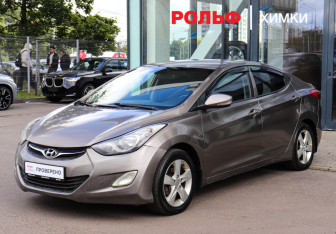 Подержанный автомобиль Hyundai Elantra Sedan 2013 года (1 фото)