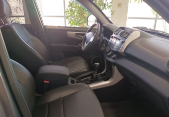 Подержанный автомобиль Lifan X60 2014 года (17 фото)