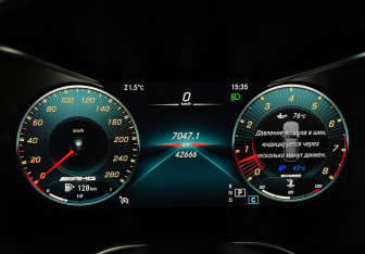 Подержанный автомобиль Mercedes-Benz GLC AMG 2021 года (11 фото)