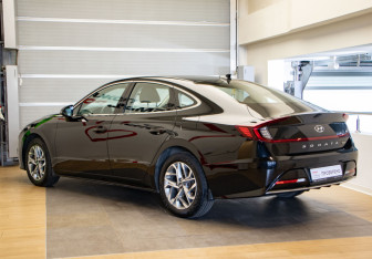 Подержанный автомобиль Hyundai Sonata 2020 года (6 фото)