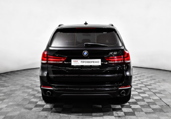 Подержанный автомобиль BMW X5 2014 года (6 фото)