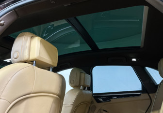 Подержанный автомобиль Porsche Macan 2017 года (16 фото)