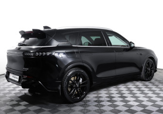 Подержанный автомобиль Voyah Free 2023 года (5 фото)