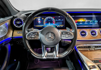 Подержанный автомобиль Mercedes-Benz AMG GT Liftback 2019 года (23 фото)