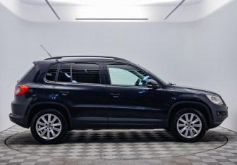 Подержанный автомобиль Volkswagen Tiguan 2011 года (6 фото)