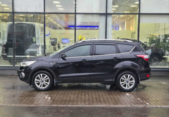 Подержанный автомобиль Ford Kuga 2019 года (5 фото)