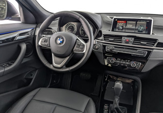 Подержанный автомобиль BMW X2 2021 года (25 фото)