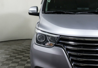 Подержанный автомобиль Hyundai Grand Starex 2019 года (8 фото)
