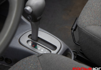 Подержанный автомобиль Hyundai Accent Sedan 2005 года (14 фото)