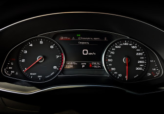 Подержанный автомобиль Audi A6 Sedan 2019 года (13 фото)