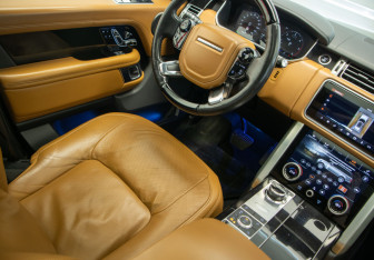Подержанный автомобиль Land Rover Range Rover 2019 года (17 фото)