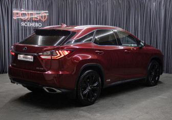 Подержанный автомобиль Lexus RX 2019 года (5 фото)