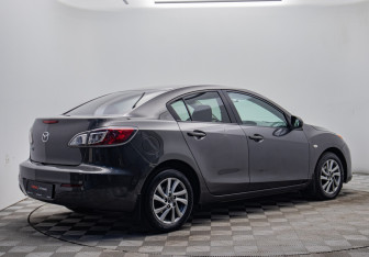 Подержанный автомобиль Mazda 3 Sedan 2013 года (5 фото)