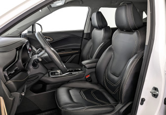 Подержанный автомобиль Москвич 3е 2023 года (20 фото)