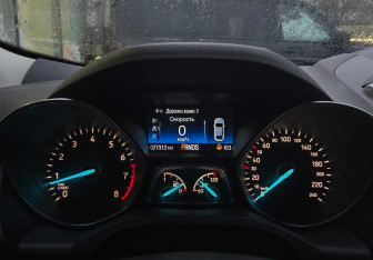 Подержанный автомобиль Ford Kuga 2019 года (13 фото)