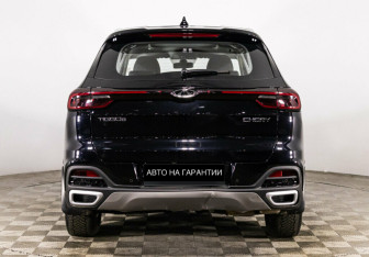 Подержанный автомобиль Chery Tiggo 8 2023 года (6 фото)