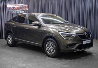 Подержанный автомобиль Renault Arkana 2019 года (3 фото)