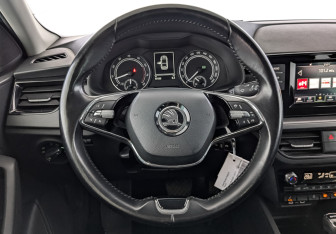 Подержанный автомобиль Skoda Rapid Liftback 2022 года (22 фото)